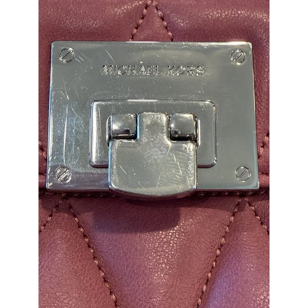 MICHAEL KORS VIVIANNE SOFT QUILTED LEATHER Cell Phone Festival PURSE Pink Tulip - Picture 3 of 9